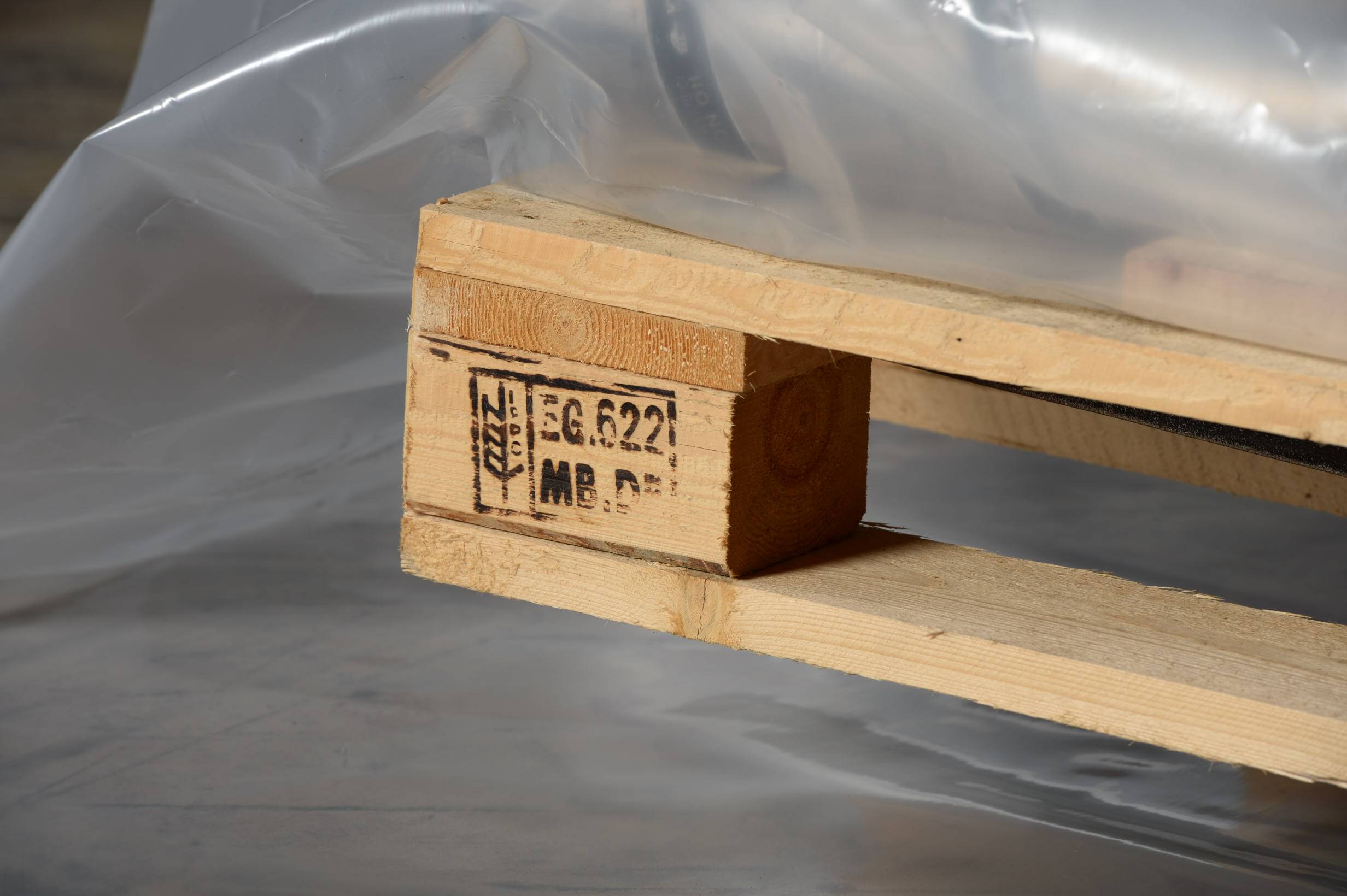 Heat-treated pallet